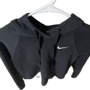 Nike Sportswear Women's Medium Cropped Black Ribbed Hoodie